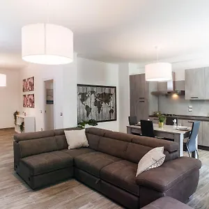 https://residenza-flegrea.hotels-amalfi.com